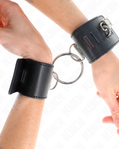 Kink - Fixed Wrist Restraints With Ring And Padlock Closure Black Adjustable 16-23 cm X 5.5 cm