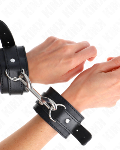 Kink - Wrist Restraints-Single Rivet Row Black Adjustable 17-28 cm X 5 cm