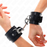 Kink - Wrist Restraints-Single Rivet Row And Big Buckle Black Adjustable 17-28 cm X 5 cm